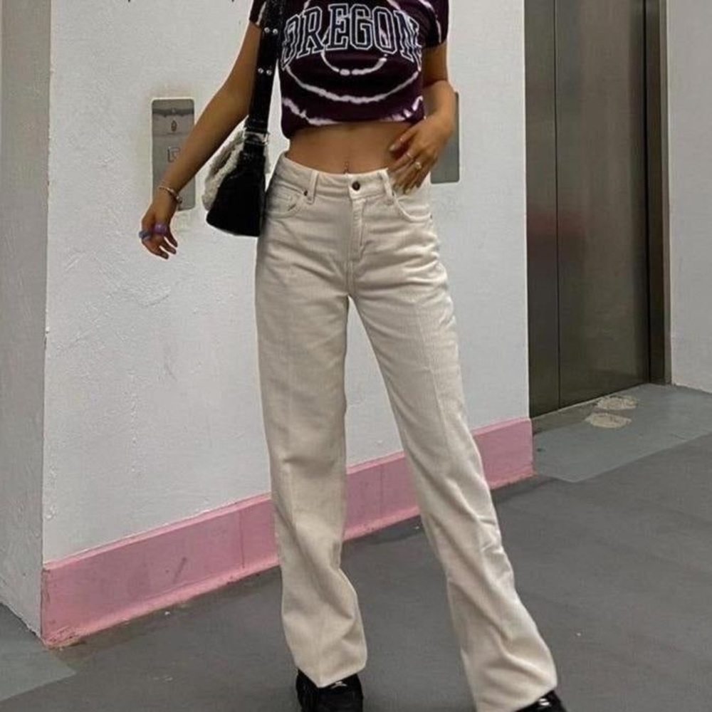 American Eagle high waisted straight leg jeans